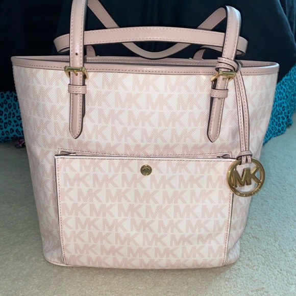 Michael Kors Jet Set Tote - Picture 1 of 4